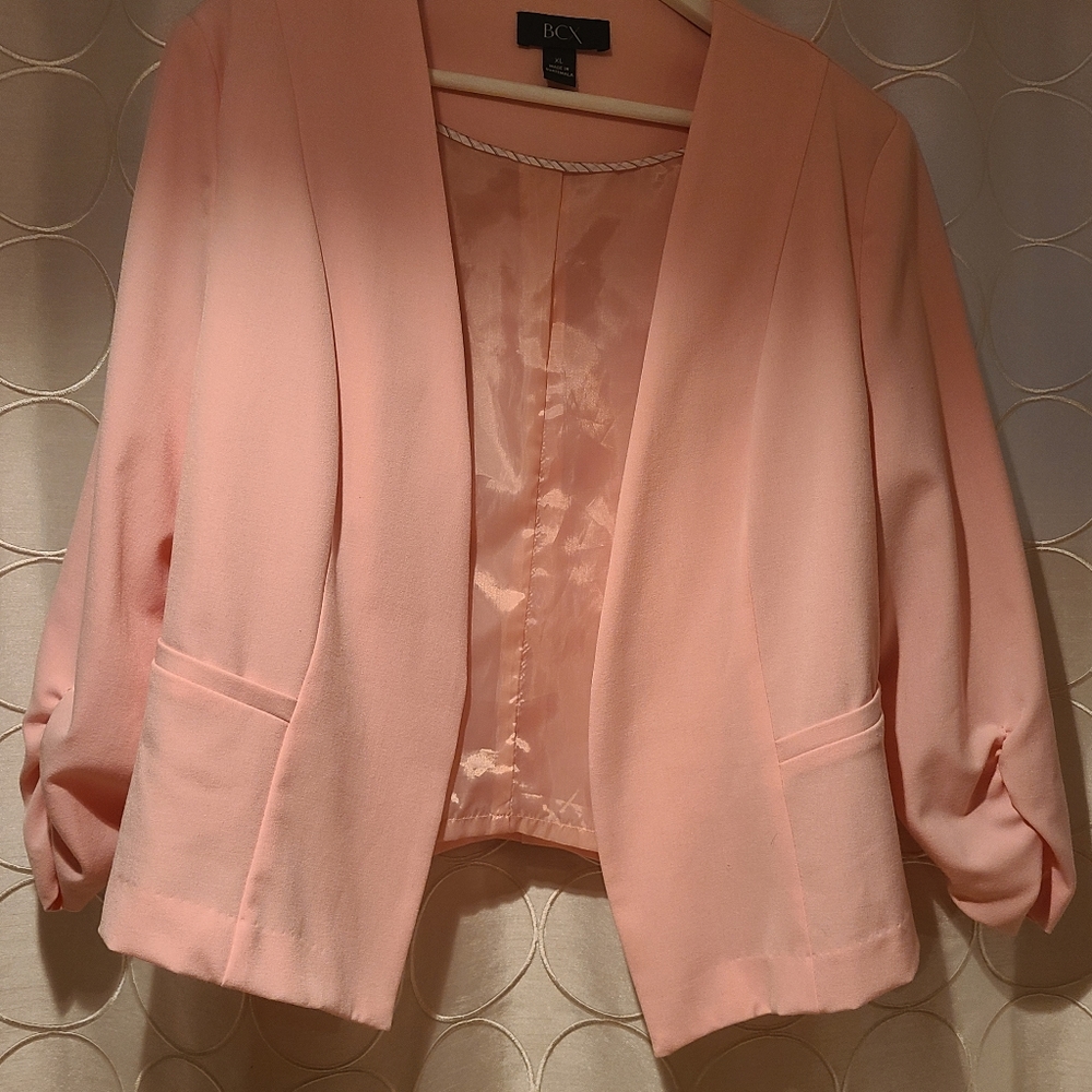 Pink suit - Picture 4 of 5